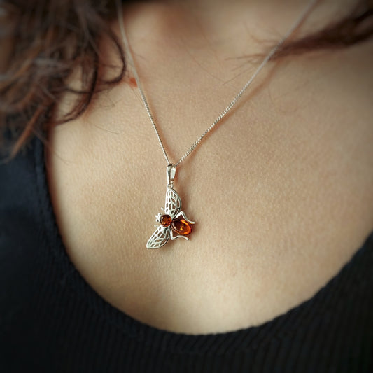 Bee necklace with Amber, honey bee, 925 Sterling Silver bee gifts, birthday gifts, bee jewelry, bumble bee, nature jewelry, gifts for mom