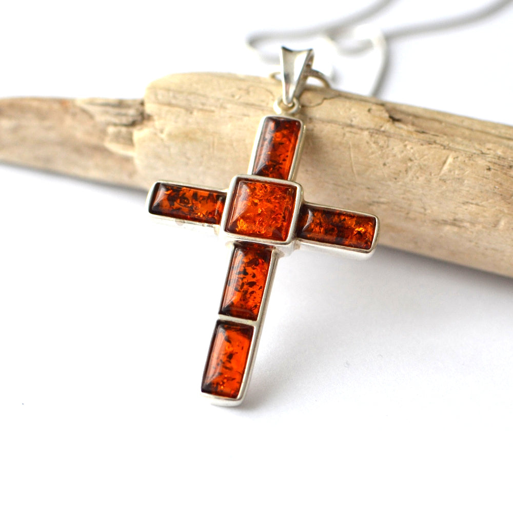 Mens cross, amber cross, cross necklace, cross amber silver, Karuba, Karuba amber, karubaamber, amberkaruba, Amber, Silver,jewelry, Jewellery gift, Anhänger mit Bernstein Kreuz, Bernsteinkreuz, Bernsteinschmuck, Baltischer Bernstein, Bernstein, Bernstein Sterling-Silber 925