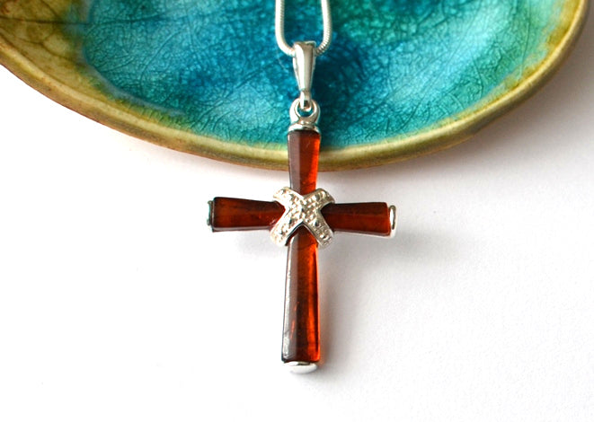 Mens cross, amber cross, cross necklace, cross amber silver, Karuba, Karuba amber, karubaamber, amberkaruba, Amber, Silver,jewelry, Jewellery gift, Anhänger mit Bernstein Kreuz, Bernsteinkreuz, Bernsteinschmuck, Baltischer Bernstein, Bernstein, Bernstein Sterling-Silber 925