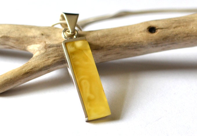 Silver Yellow Amber Necklace