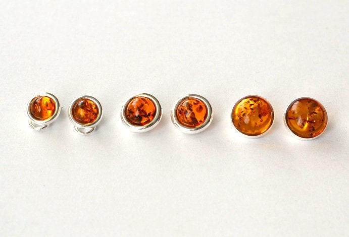 stone Clip on Earrings, Round Clip Earrings, stone clips, cognac amber clip, stone Clip Earrings, simple earrings, round earrings