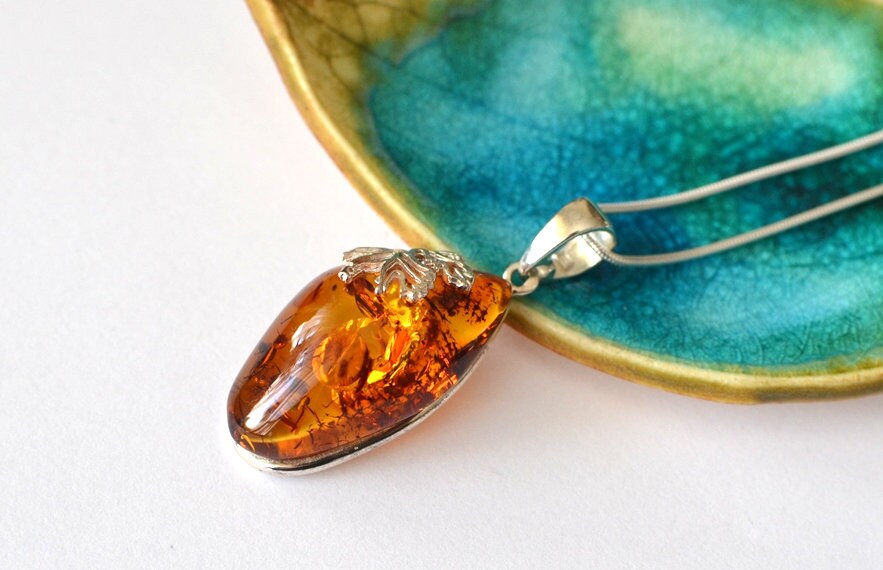 Silver Leaf Amber Necklace