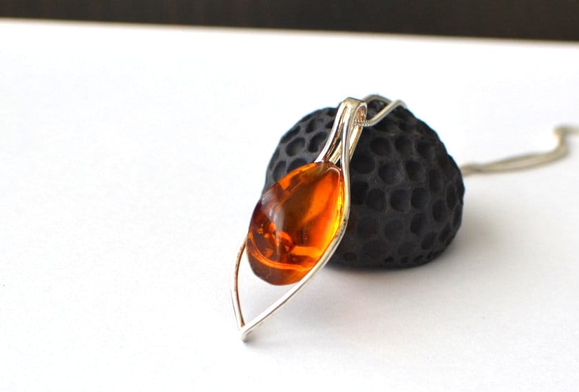 Natural Amber Pendant Necklace