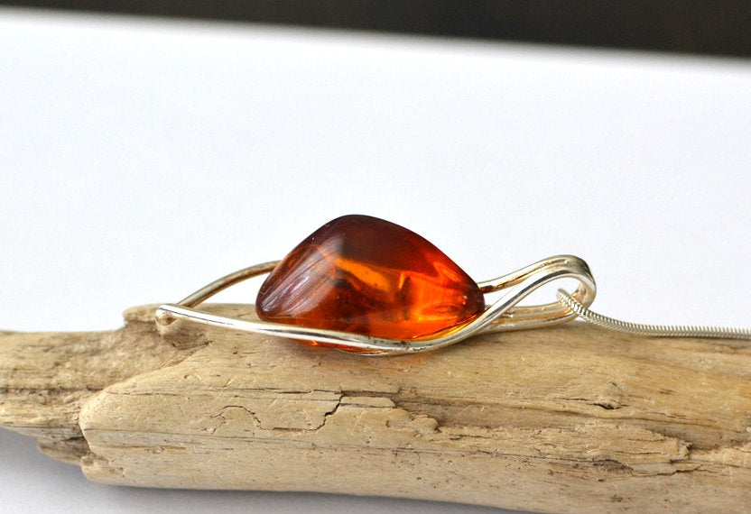 Natural Amber Pendant Necklace