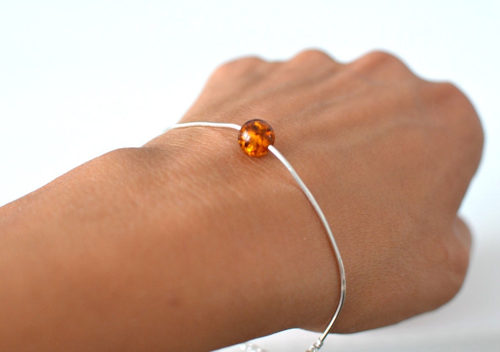 Dainty stone bracelet, simple Delicate bracelet, link chain bracelet, silver bracelet, Tiny amber Charm Bracelet, Protection Bracelet, gift